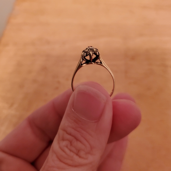 Ring - Picture 2 of 2